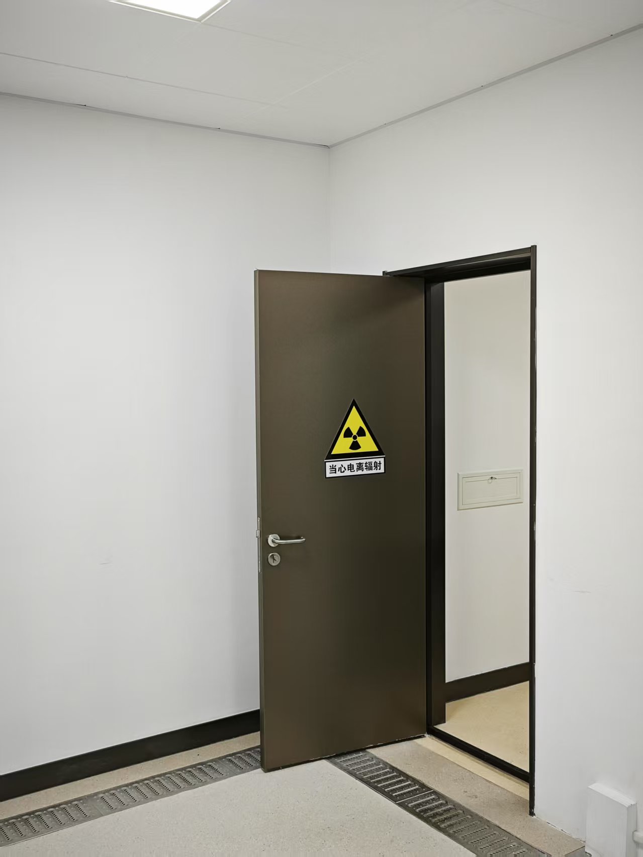 清水CT室手动单开防护铅门